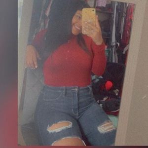 Meet your Posher, Daniela